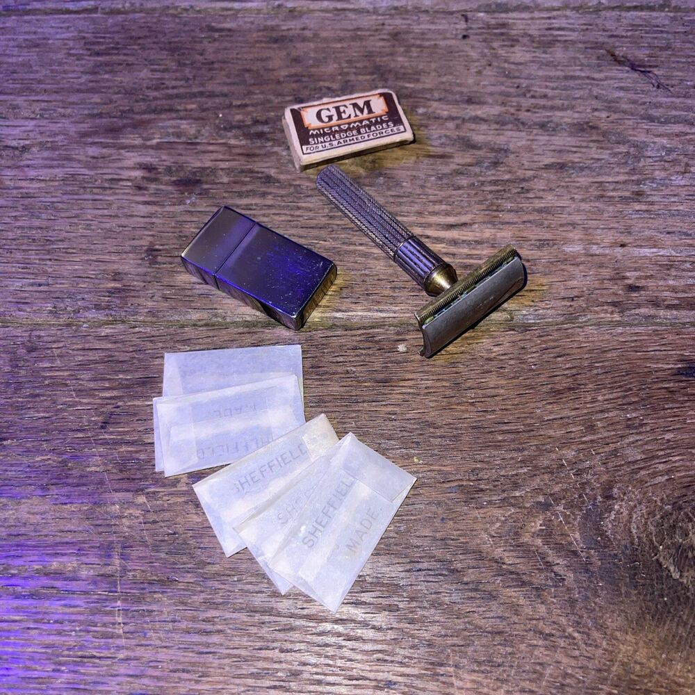 VINTAGE GILLETTE Tech & Razor Case